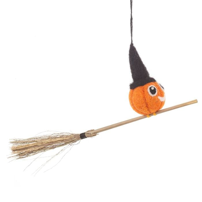 Halloween Felt Decoration - Flying Pumpkin