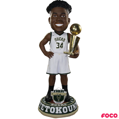 Giannis Antetokounmpo - 3 Foot