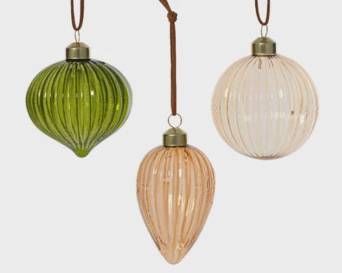 Ribbed Glass Bauble - 8cm